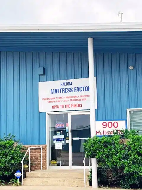 Front door to Haltom Mattress Factory in Fort Worth, TX